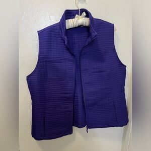 Chico size 3 purple vest with zipper & four pockets. J.